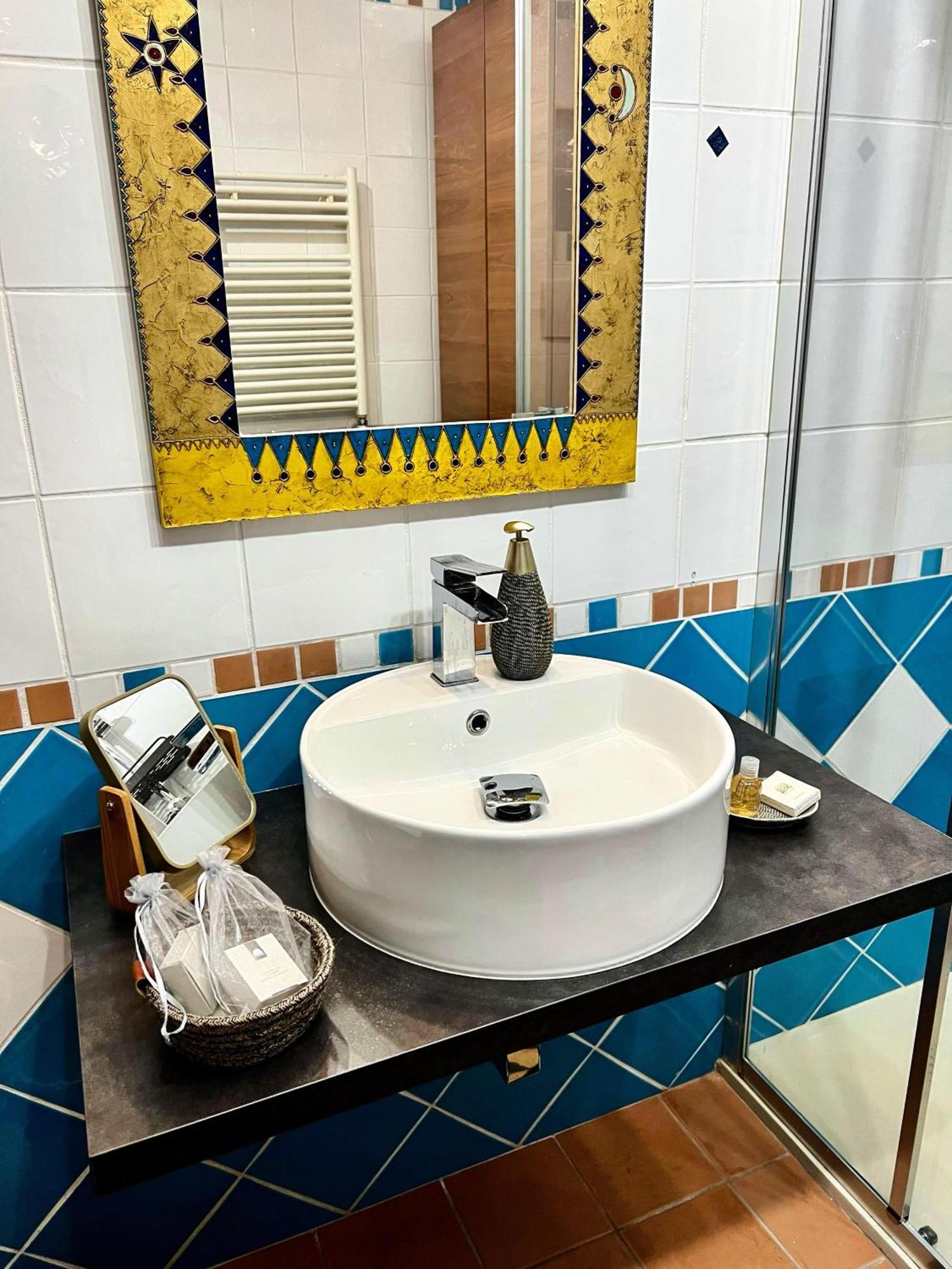 Hotel Al Mare 22 Bari Zewnętrze zdjęcie
